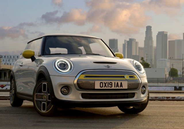 The new MINI Electric is coming next year 