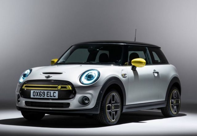 The new MINI Electric is coming next year (8)