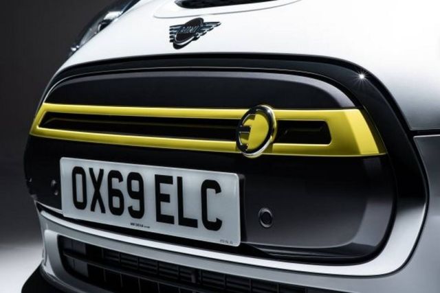 The new MINI Electric is coming next year (3)