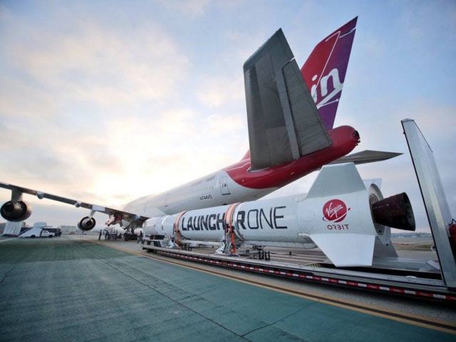 Virgin Orbit released a rocket from airborne 747 (2)