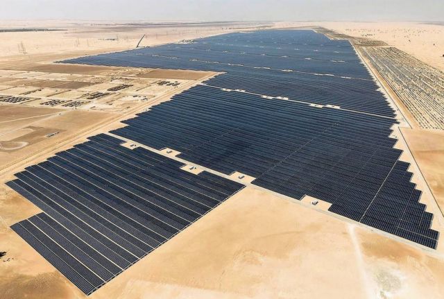 Noor Abu Dhabi solar plant 