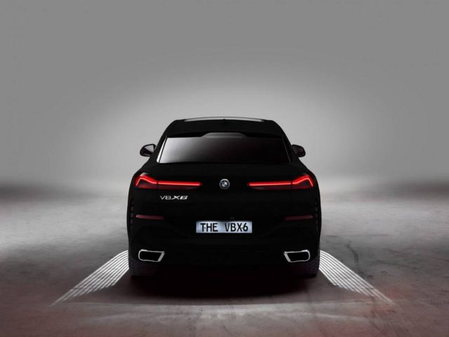 BMW unveils world’s Darkest Car (5)
