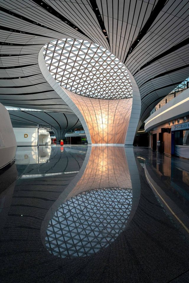 Zaha Hadid's Daxing Airport (3)