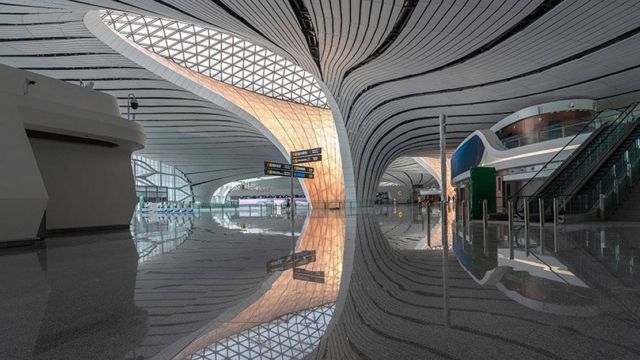 Zaha Hadid's Daxing Airport (2)