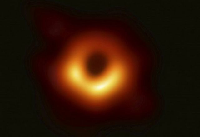 the first Black Hole image 