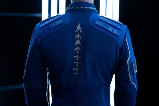 Virgin Galactic x Under Armour Spacesuit (6)