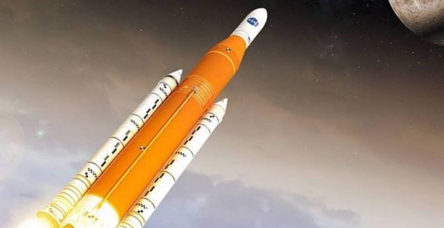 Space Launch System (SLS) rocket