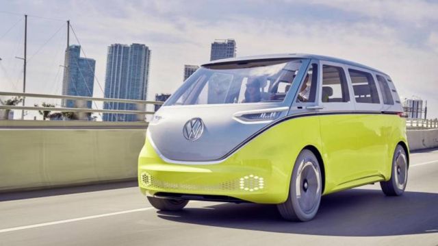 Volkswagen Self-driving electric shuttles (3)