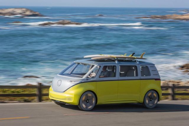 Volkswagen Self-driving electric shuttles (2)