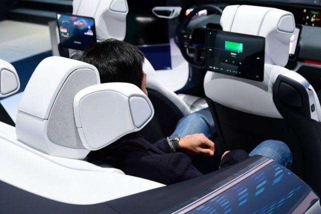 Samsung Digital Cockpit 2020 (1)