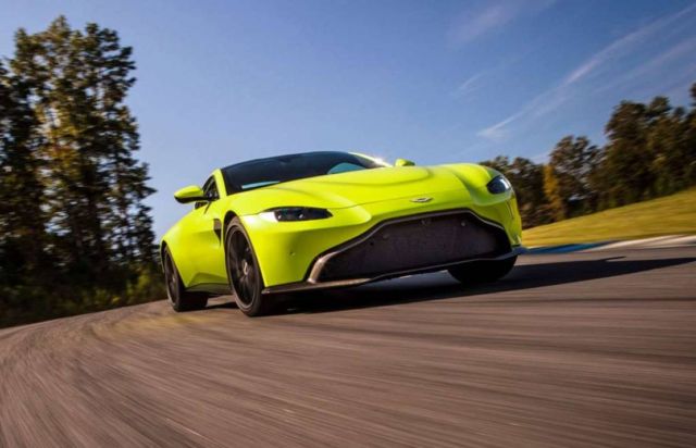 Aston Martin Vantage Roadster 2021 (4)