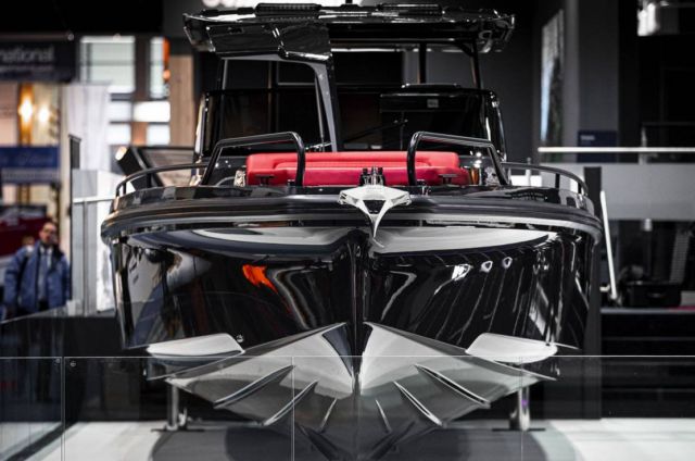 Brabus Shadow 900 Black Ops Boat (7)