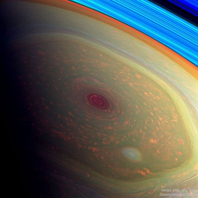 Saturn's Northern Hexagon 