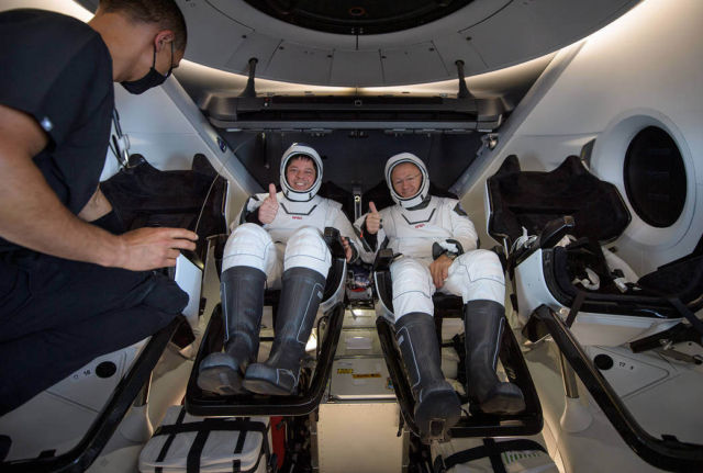 SpaceX Crew Dragon successfully landed