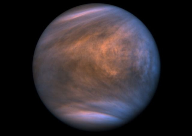 Possible signs of Life on Venus