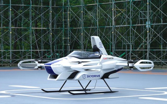 SkyDrive flying car concluded first public manned flight