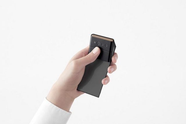 Nendo credit card-sized phone unfolds into three screens (2)