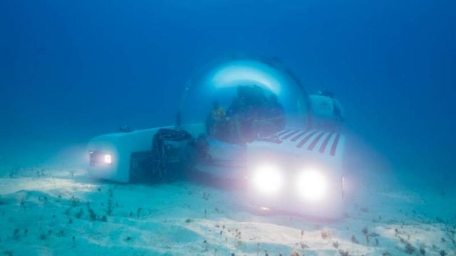 Triton 3300/6 $5.5 million personal Submarine (10)