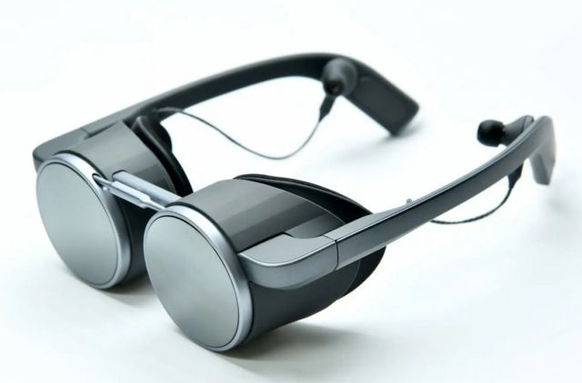 Panasonic slim VR glasses