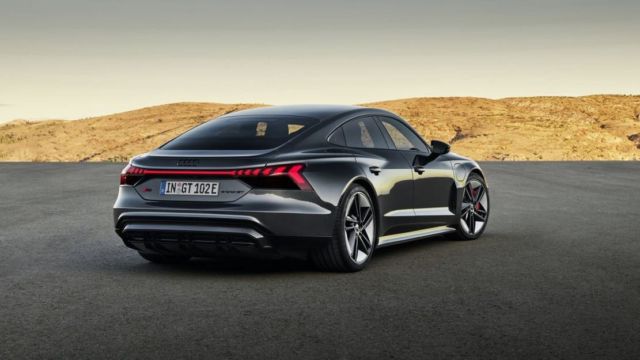 AUDI e-tron GT all-electric performance sportscar (11)