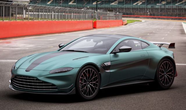 Aston Martin Vantage F1 Edition (8)
