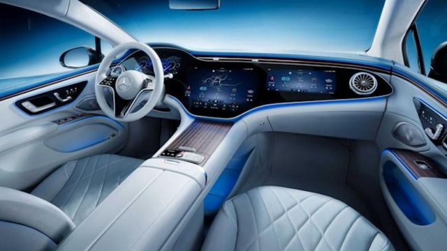 Mercedes-Benz's 56-inch ‘Hyperscreen’ dash