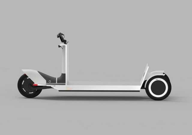 Polestar Re:Move three-wheeled cargo sled (3)