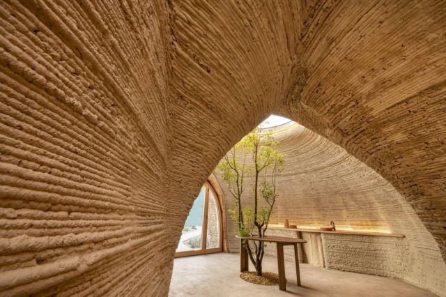World’s first 3D Printed House in Raw Earth