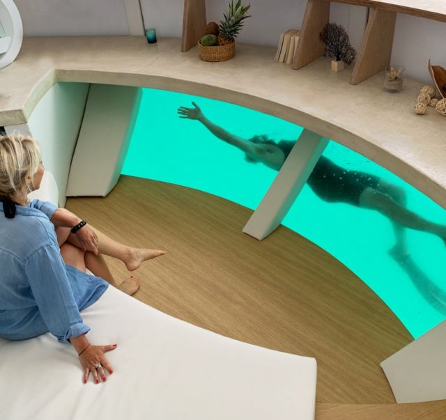 Anthenea Floating Suite (4)