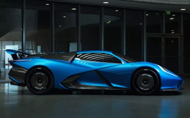 Estrema Fulminea 2,040 HP electric hypercar (9)