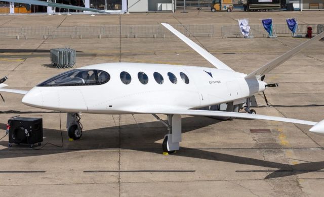 Eviation Alice luxury electric aircraft (9)