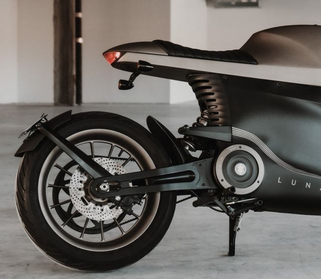 Tarform Luna electric Motorcycle (1)