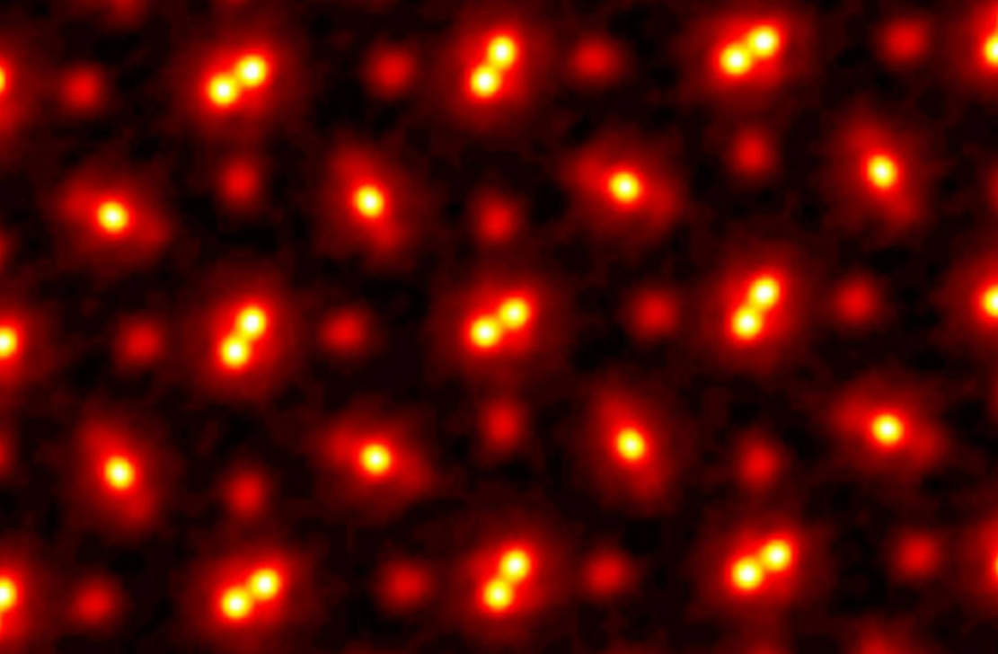 Scientists see Atoms at Record Resolution