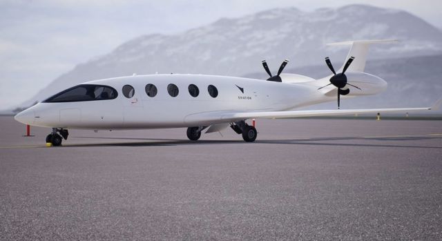 Alice electric plane for 9 passengers 