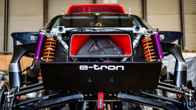 Audi RS Q e-tron Rally car (2)