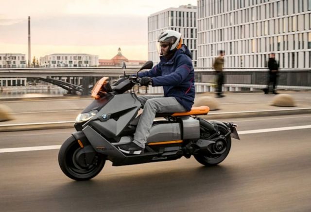 BMW CE 04 Electric Scooter (8)