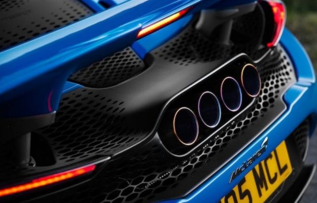 McLaren 765LT Spider supercar (1)