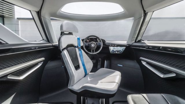 Porsche unveiled the interior of the future (4)