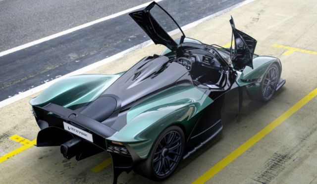 Aston Martin Valkyrie Spider