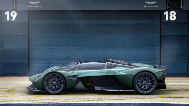 Aston Martin Valkyrie Spider (2)