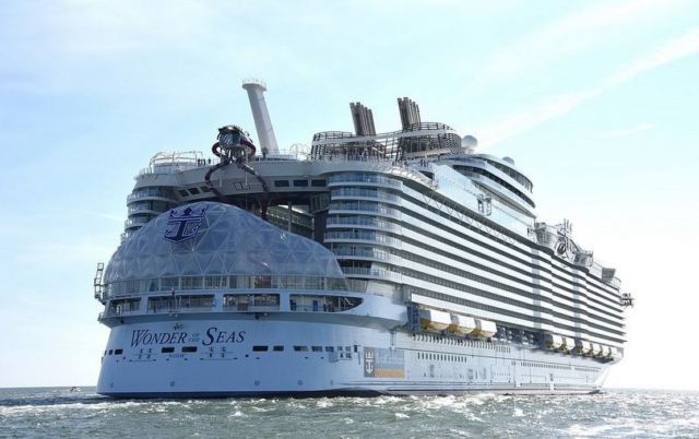 Wonder of the Seas world's Largest Cruise Ship (5)