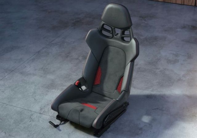 Porsche 3D-printed Bodyform Seats (5)