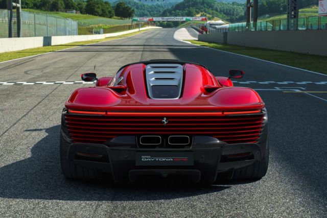 Ferrari Daytona SP3 (10)