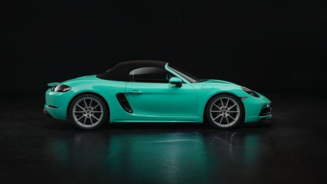 Porsche Paint to Sample program (3)