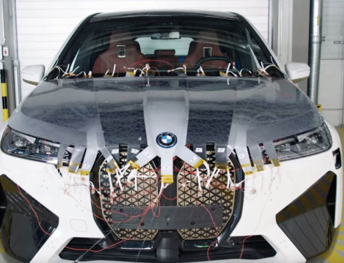 How the BMW iX Flow color changing works