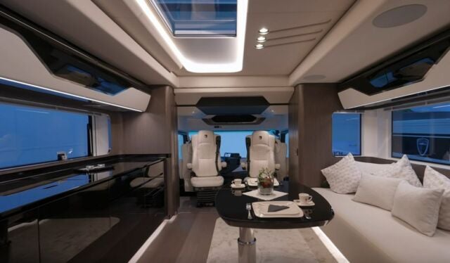 The most Futuristic Motorhome in the world (2)