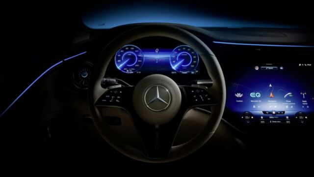 The Interior of the new Mercedes 2023 EQS SUV (3)