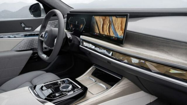 BMW 7-Series Sedan 2023 (7)