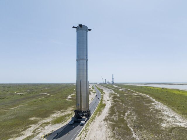 SpaceX installs Super Heavy booster on launch mount