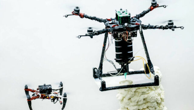 Team of Drones 3D-Print a Tower